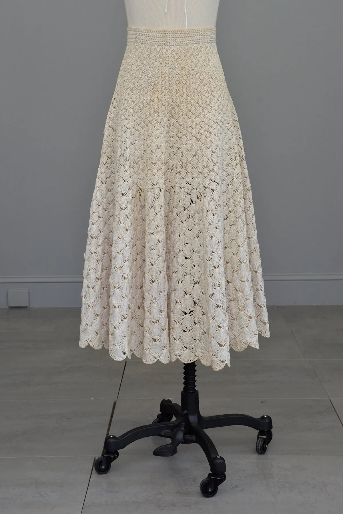 1950s Pearl Woven Raffia Full Skirt