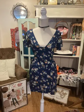 Band of gypsies dark blue floral Dress size s