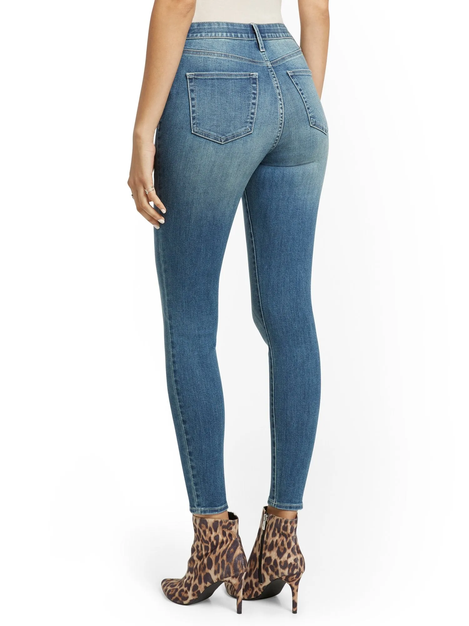 High-Waisted Curvy Skinny Jeans - Vibrant Blue