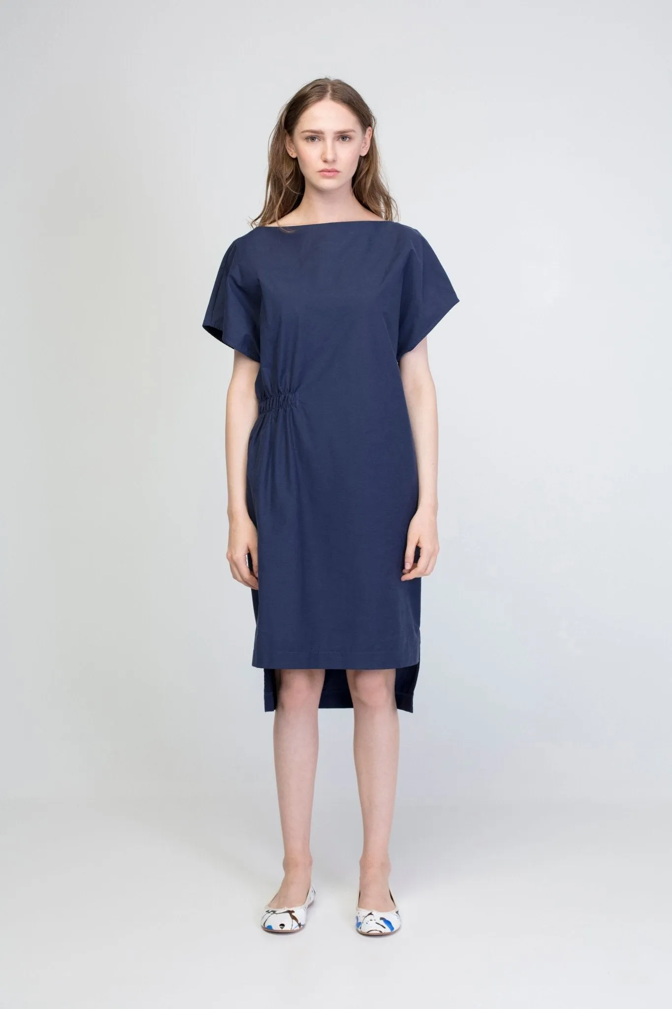 Minimalist midi  dress with a gathering/cotton/cupro